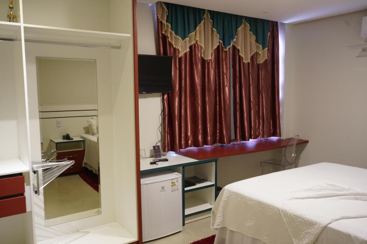 Pak Suites Hotel Luís Eduardo Magalhães Esterno foto