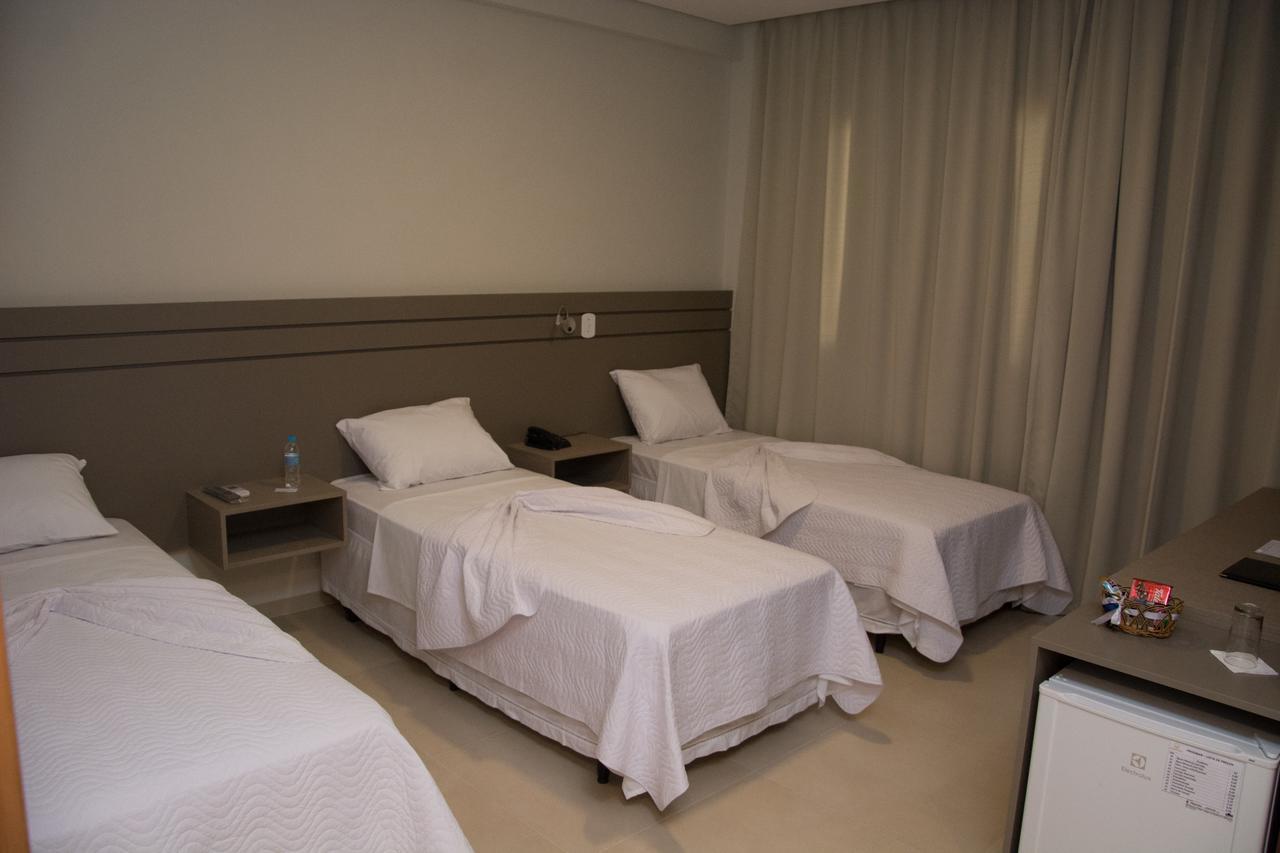 Pak Suites Hotel Luís Eduardo Magalhães Esterno foto